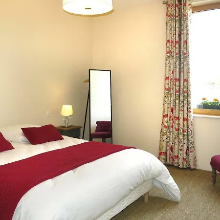 Holiday Le Clos Du Blanc بيت للعطل *