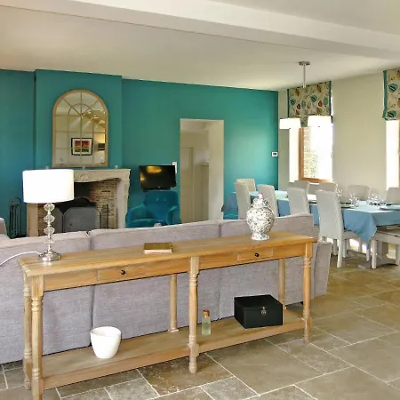 Holiday Le Clos Du Blanc *